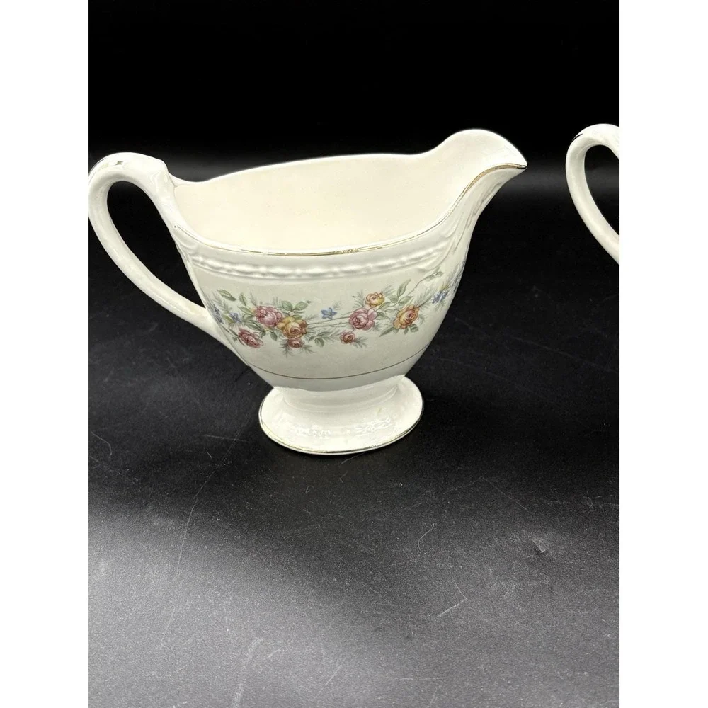 Homer Laughlin Eggshell Georgian Creamer & Sugar Bowl w/Lid-Gold Trim EUC